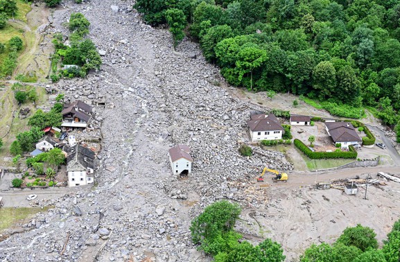 Tempeste devastanti in Svizzera: aiuto d'emergenza per le comunità montane colpite